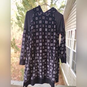 Vera Wang Soft Hooded Nightgown